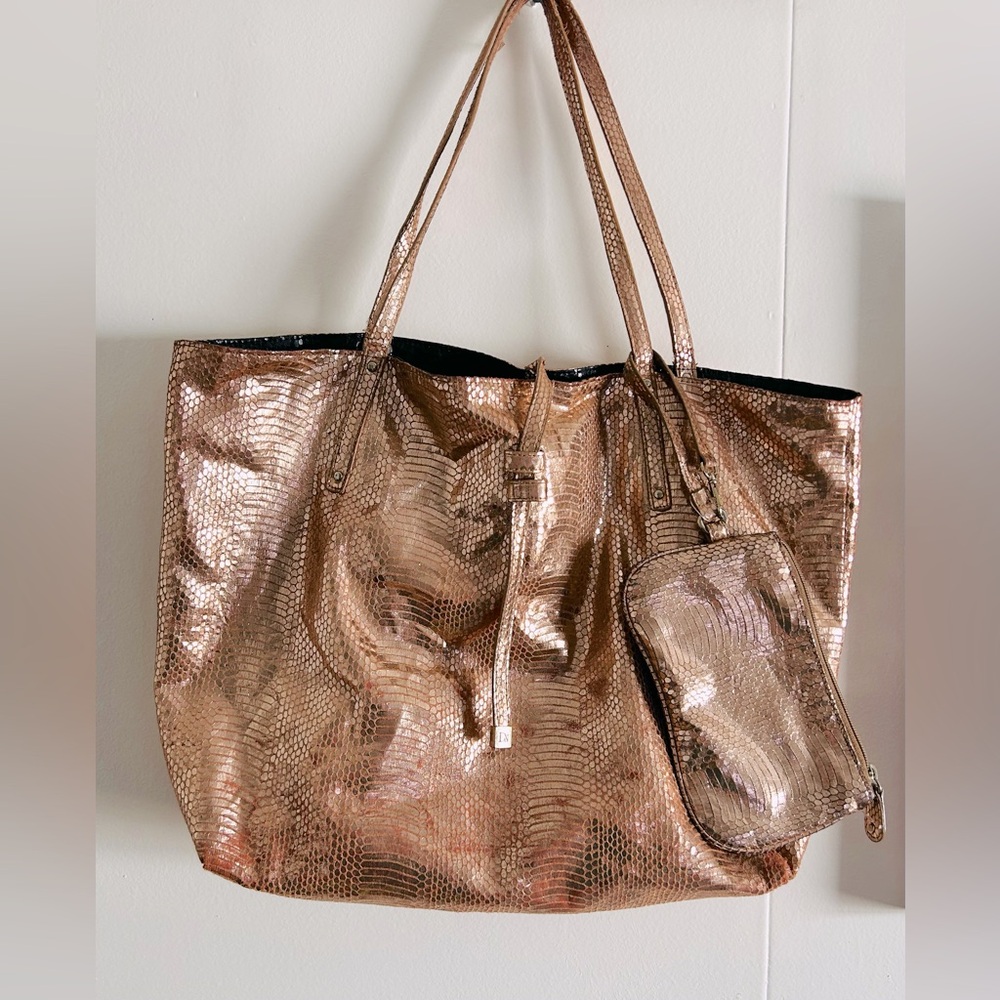 ROSE GOLD PYTHON PRINT LARGE TOTE WITH MAKE UP /BONUS BAG! DANIELLE NICOLE !